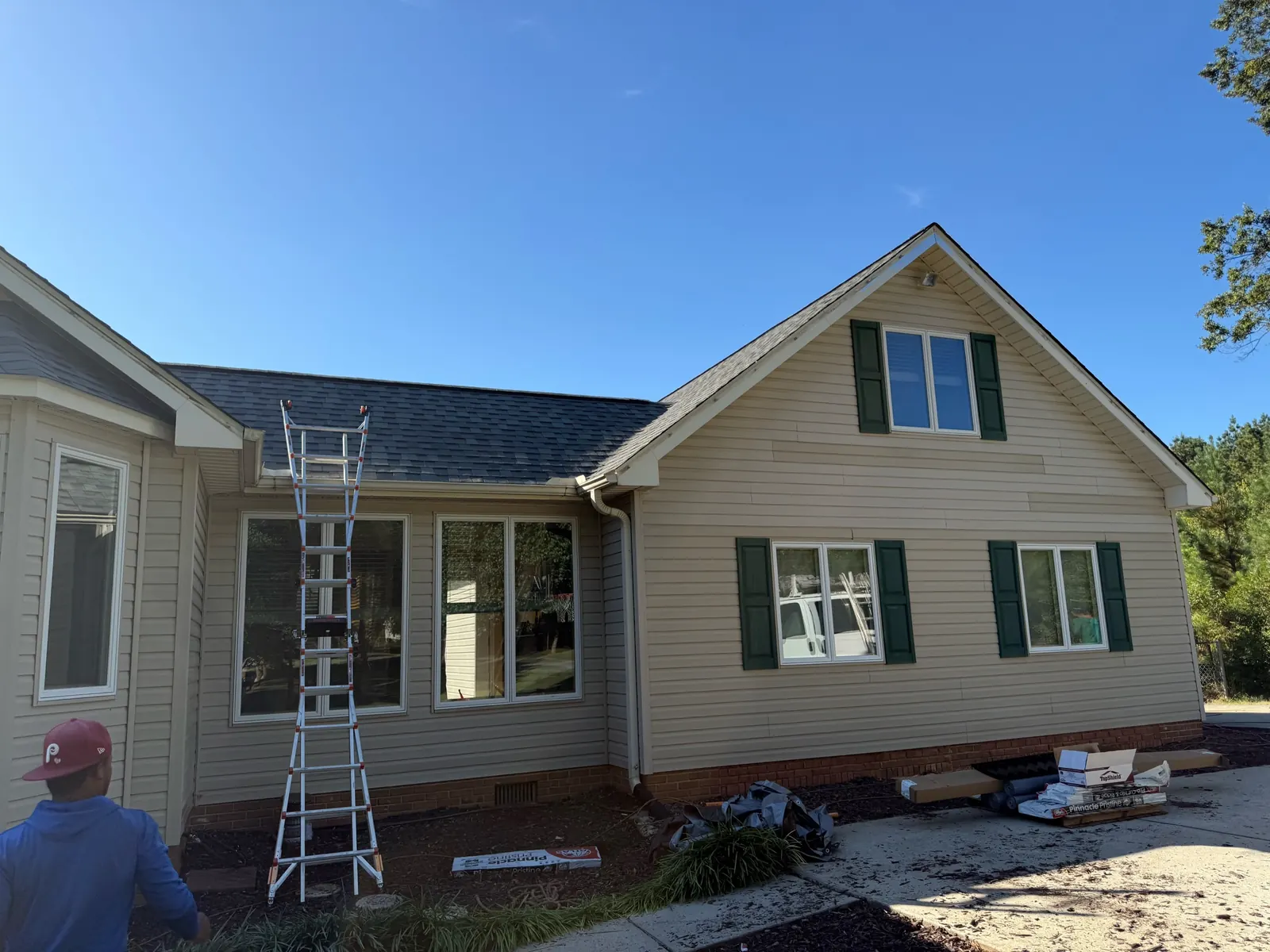 Completed roof replacement on a Taylors-area home